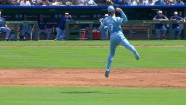 Gran jugada de Witt Jr.