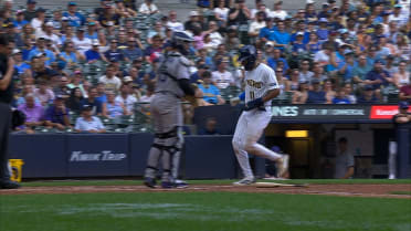 Andrew Vaughn's sacrifice fly