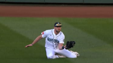 Luke Raley's falling catch