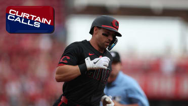 Spencer Steer crushes three home runs!