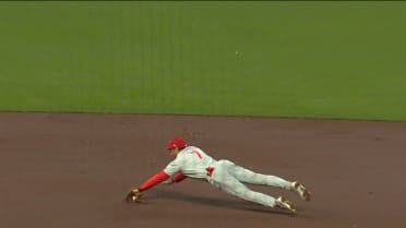 Trea Turner's tremendous diving play