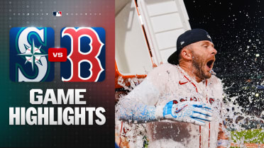 Trevor Story walks it off in Red Sox win