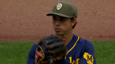 Robert Gasser poncha a tres Twins