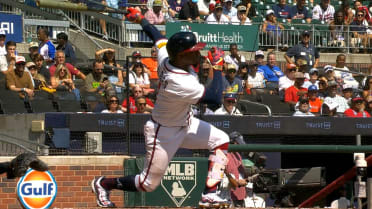 Ozzie Albies pega sencillo de dos rayas