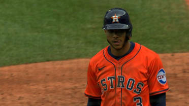 Jeremy Peña scores on a wild pitch