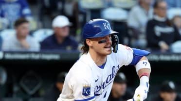 Bobby Witt Jr. singles in the 5th