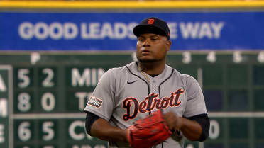 Framber Valdez poncha a Jeremy Peña 