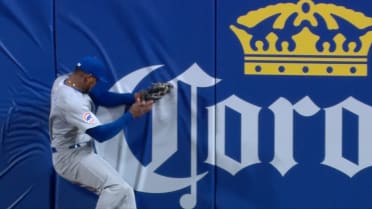 Alexander Canario's great catch at the wall