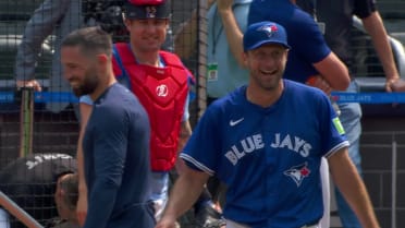 Scherzer throws BP to Hunter Mense, Kyle Schwarber