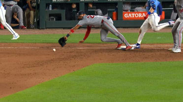 Nico Hoerner ruled safe at first after challenge 
