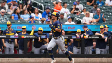 Sal Frelick's leadoff homer (6)