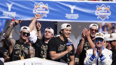 Shohei Ohtani, Yoshinobu Yamamoto say thank you to fans