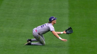 Cole Carrigg's sweet diving catch
