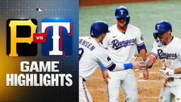 Evan Carter legs out inside-the-parker as Rangers win