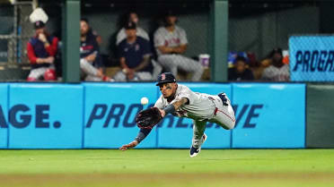 Ceddanne Rafaela wins Gold Glove Award