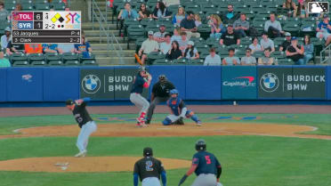 Max Clark out on a sacrifice fly to right fielder Ryan Clifford. Max Burt scores. Wenceel Pérez to 3rd.