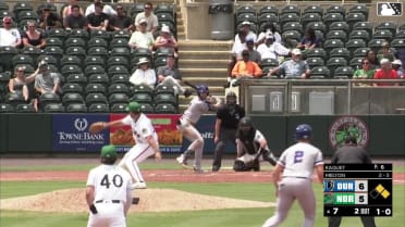 Jacob Melton singles on a line drive to left fielder Dylan Beavers. Will Simpson scores. Oliver Dunn to 2nd.