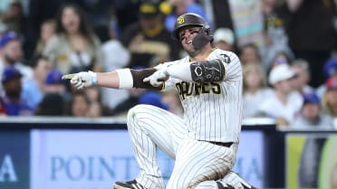 Triple de 2 carreras de Ty France 