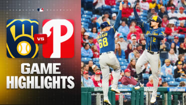 Turang and Yelich each homer in Brewers' 4-1 win