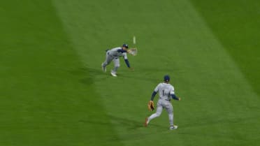 Cedric Mullins' quick diving catch