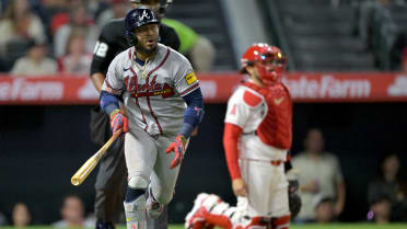 Ozzie Albies' solo homer (3)