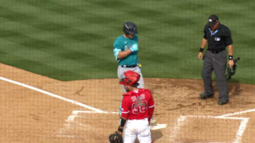 Luis Suisbel's solo home run