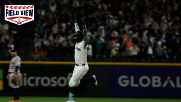 Field View: Julio Rodríguez's two-run home run