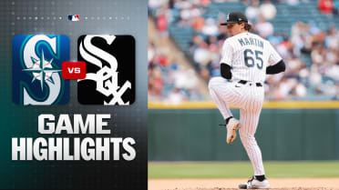 White Sox rally in 8th to defeat Mariners