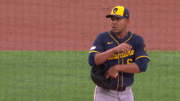 Jose Quintana strikes out four