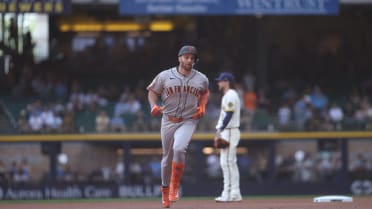 Casey Schmitt's leadoff homer (13)
