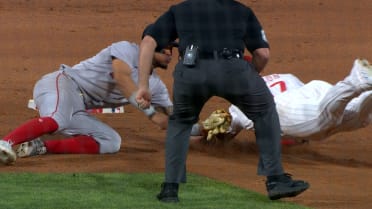 Carlos Narváez nabs Weston Wilson