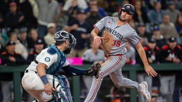 Julio Rodríguez nabs Matt Wallner at the plate 
