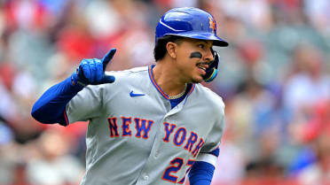 Mark Vientos' second homer of the game (4)