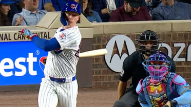 Pete Crow-Armstrong singles to left field