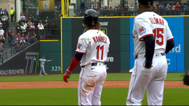 José Ramírez, Andy Pages interact in the 3rd