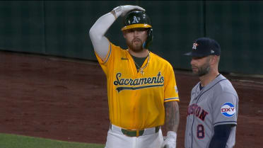 Tommy White's RBI single