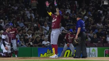 Ornelas desaparece la bola