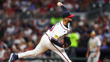 Martín Pérez logra tres ponches