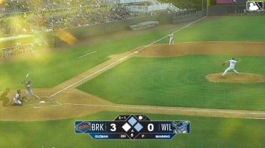 Randy Guzman singles on a line drive to center fielder Jorgelys Mota. Aidan Smith scores. Trey Snyder to 2nd.