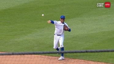 Bonita jugada de Dansby Swanson