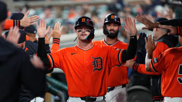 Tigers score two on third strike wild pitch