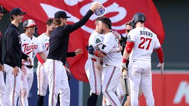 Victor Caratini's walk-off single