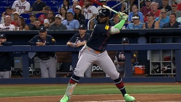 Michael Harris II pega hit remolcador