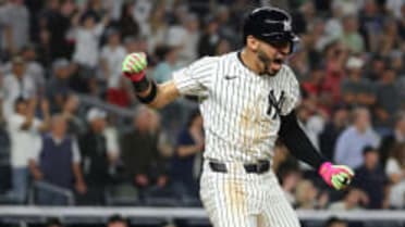 José Caballero pega sencillo de oro