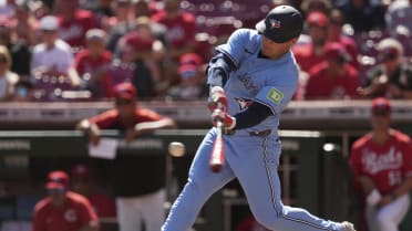 Bichette and Varsho hit back-to-back homers in 9th