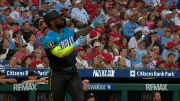 Adolis García's solo home run (6)