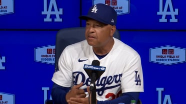 Dave Roberts provides update on Hernández, Ohtani