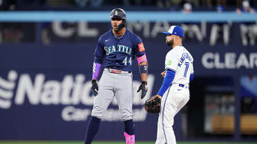 Julio Rodríguez's leadoff double