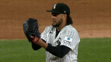 Luis Castillo gets his 10th strikeout 