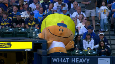 'Pablo Sanchez' in attendance for Brewers, Giants